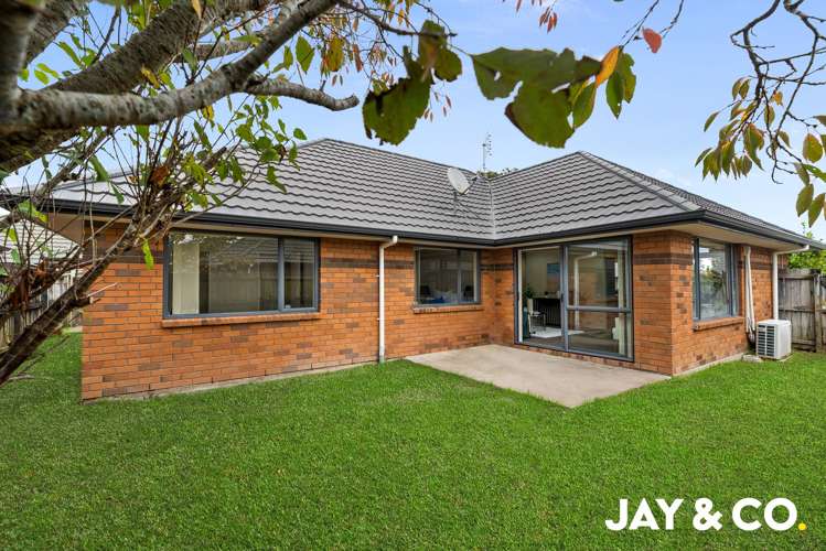 16 Old Park Place Takanini_11