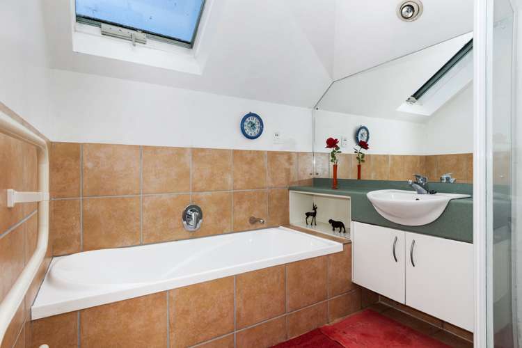 7a The Rosebowl Sunnyhills_7