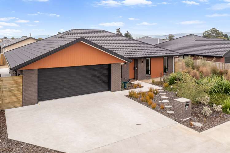 12 Caproni Road Burleigh_2