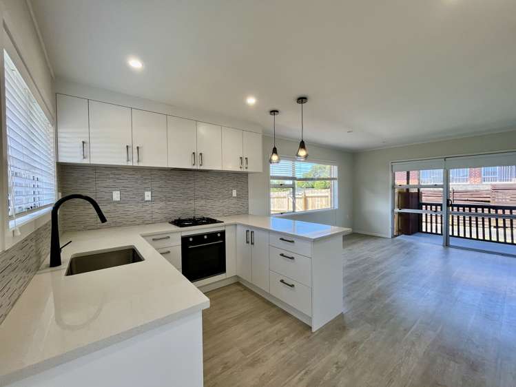 1/101 Mcleod Road Te Atatu South_5