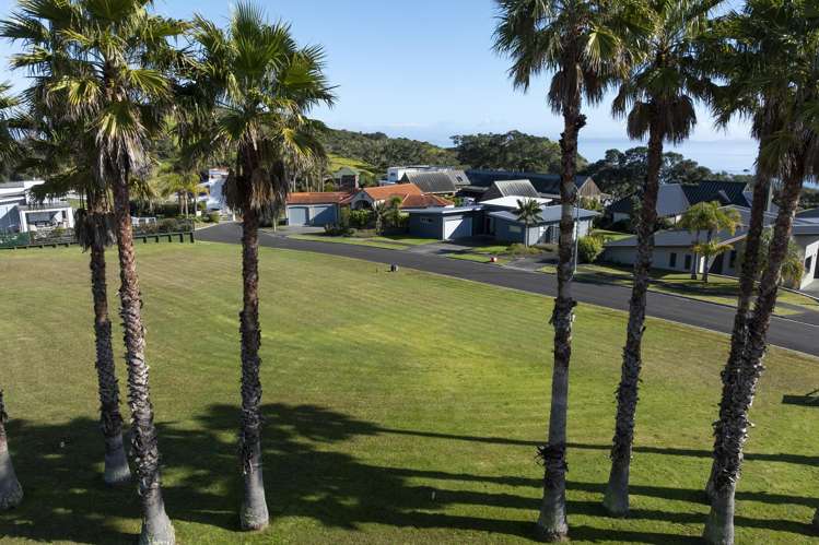 8 Bayside Drive Coopers Beach_5