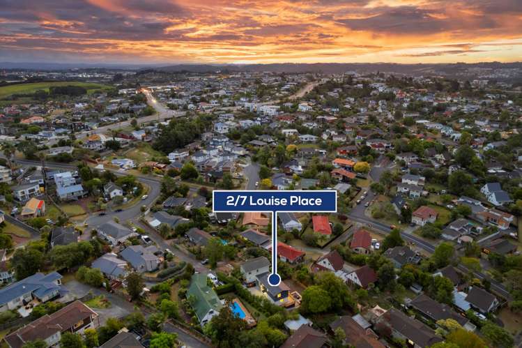 2/7 Louise Place Browns Bay_29