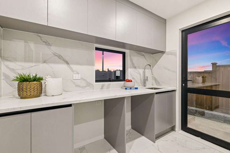 140 McQuoids Road Flat Bush_13