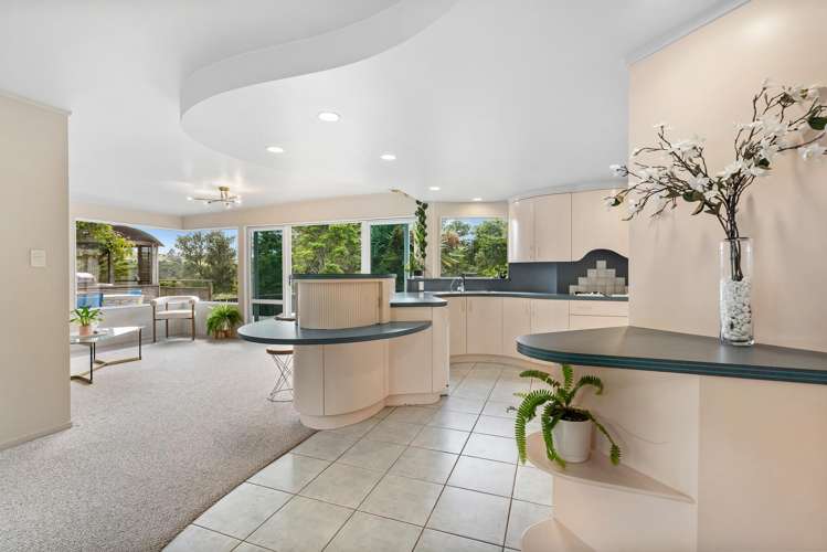 55 Eureka Place Parahaki_4