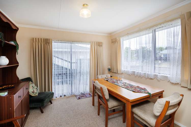 41 Cedar Crescent Feilding_3