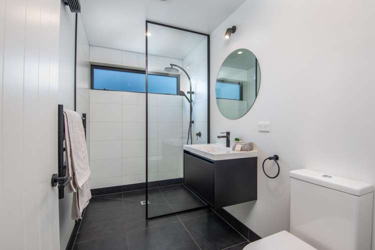 92 Mission Cove Company Bay_19