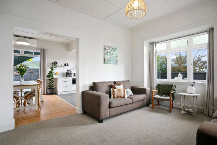 56a Houchens Road Glenview_10