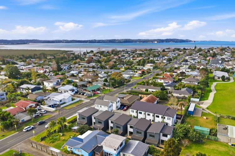 2/67 Wharf Road Te Atatu Peninsula_21