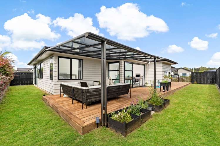8 Kuinga Street Wainui_19