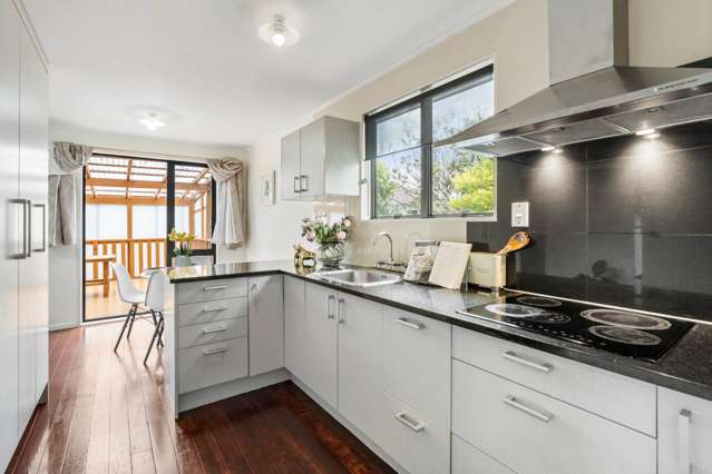 2/141 Canal Road Avondale_4