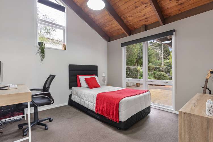 520 West Coast Road Oratia_16