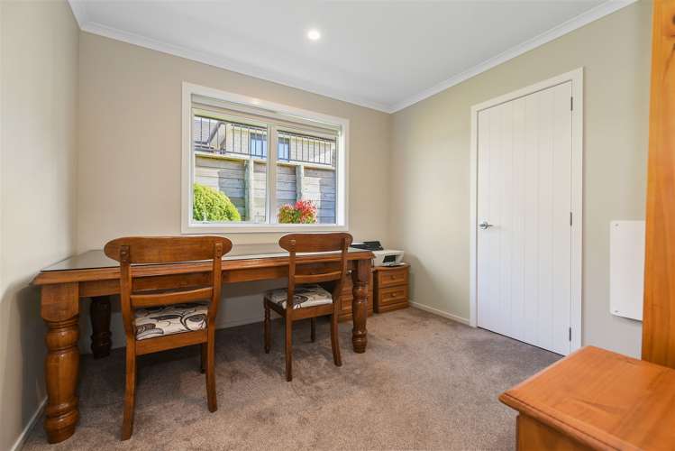 21 Sylvester Crescent Flagstaff_18