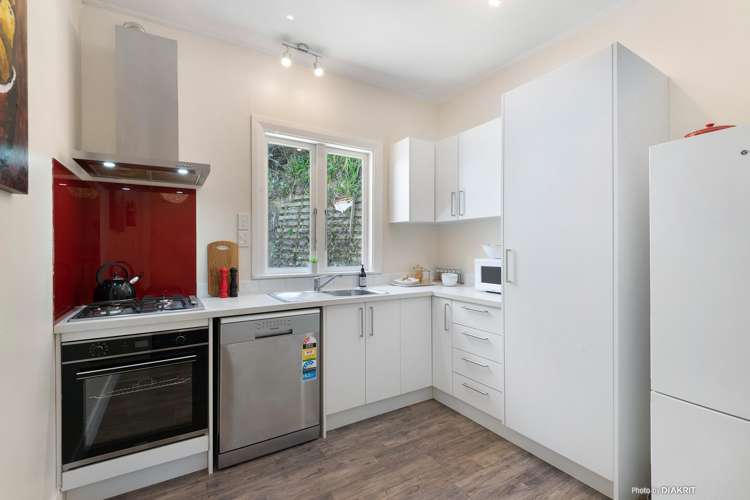 106 Mortimer Terrace Brooklyn_6