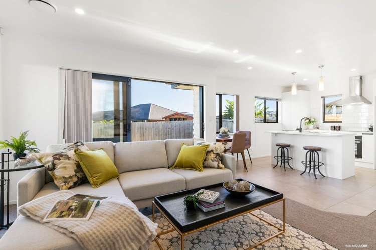 7 Opouatu Avenue Glenbrook_4