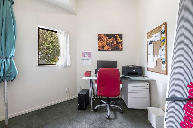 4 Shakespear Road Army Bay_21