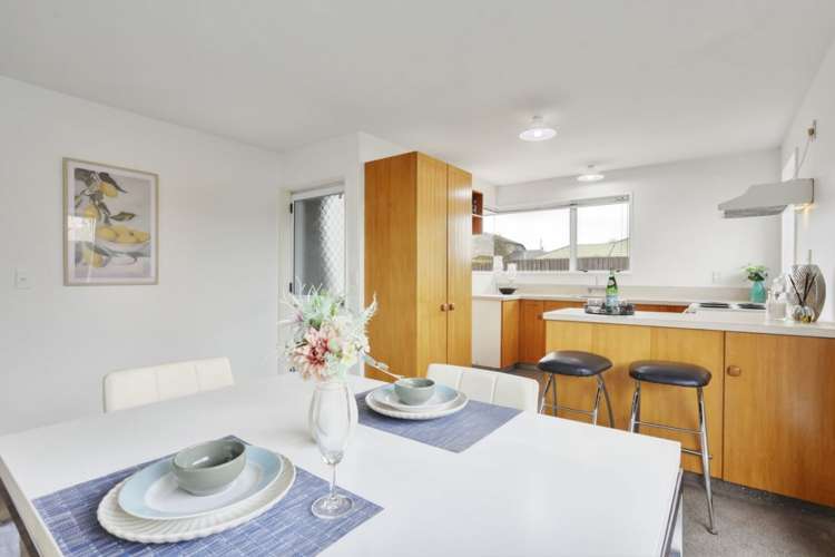 3/303 Burwood Road_3