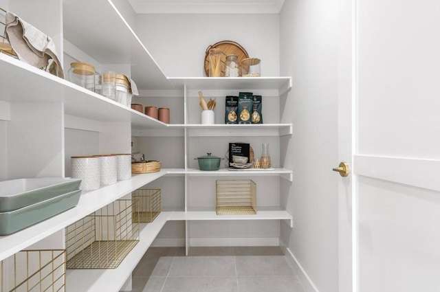 102 Carnavernon Drive Lincoln_2