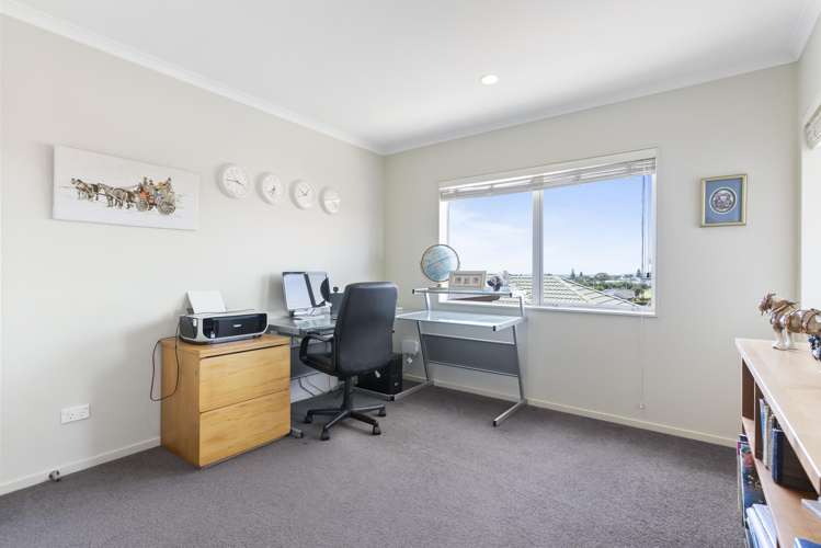 92 West Hoe Heights Orewa_12