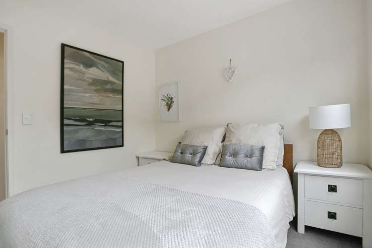 6 Conqueror Rise Pauanui_11