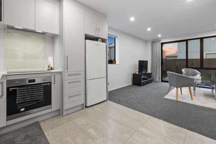 2/19 Hinemoa Street Spreydon_3