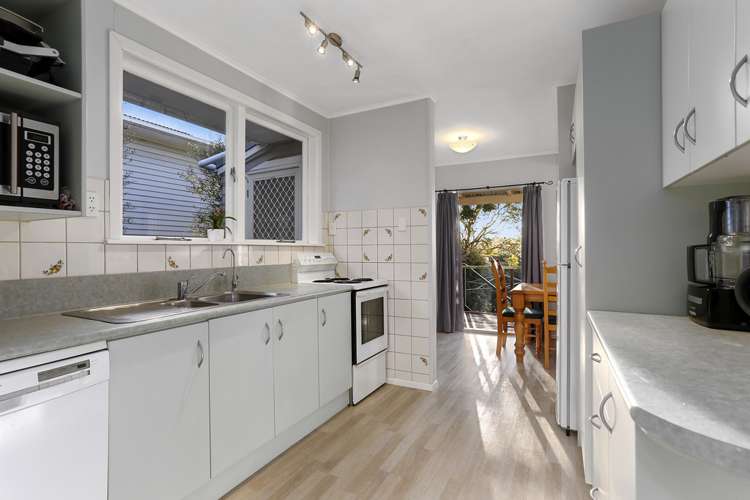 79 Forest Hill Road Henderson_8