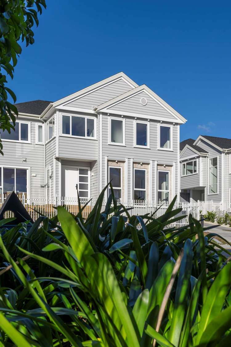 14,16 & 18 William Souter Street Forrest Hill_30