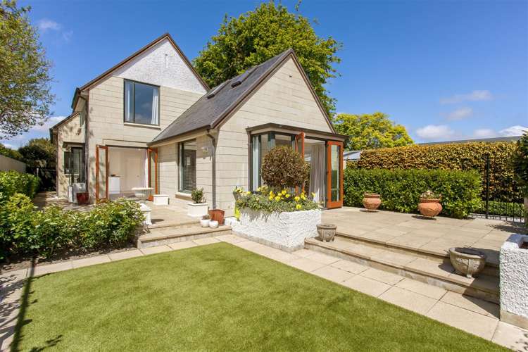 2/124 Leinster Road Merivale_19