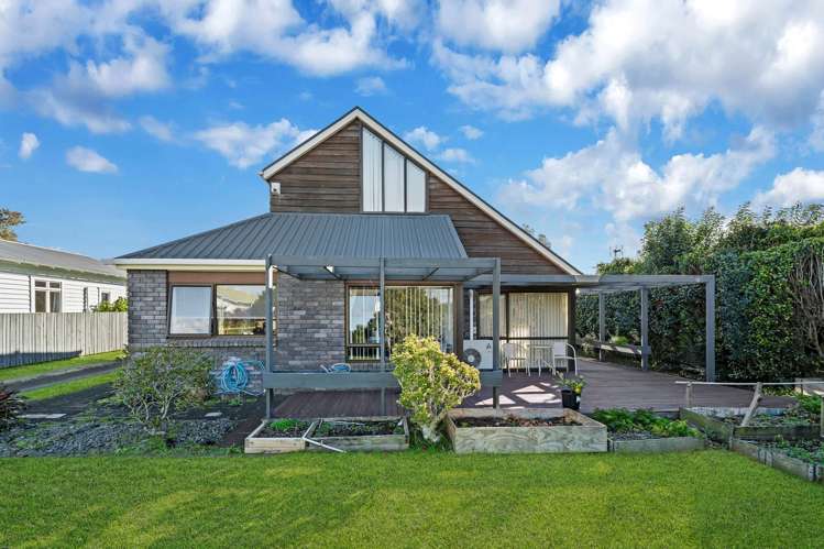 112 Edinburgh Street Pukekohe_18