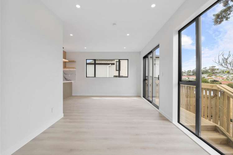 4/ 16 Madison Place Forrest Hill_1