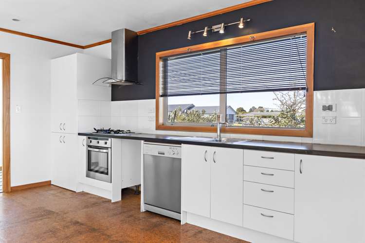 41 Charles Street Carterton_7