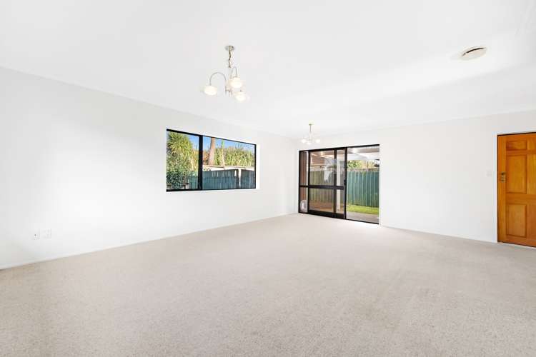 2/51 Birdwood Avenue Papatoetoe_6