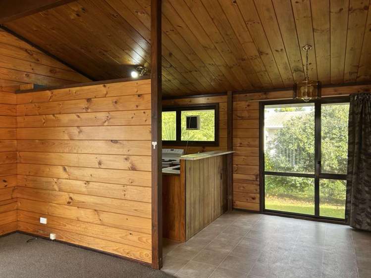 184B Clayton Road Mangakakahi_3