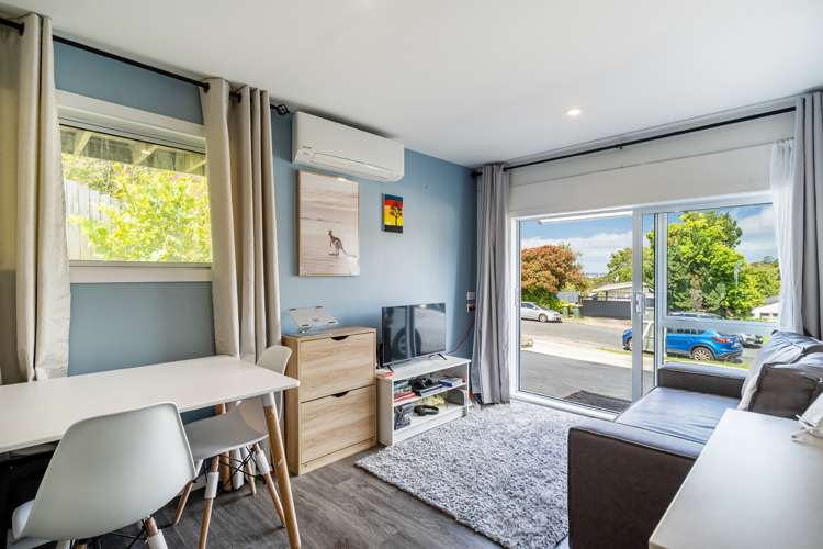 52 Ayton Drive Totara Vale_19