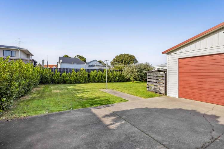6 Regent Street Hawera_16