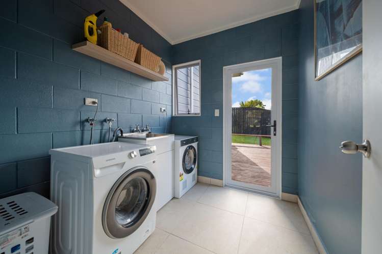 104 Memorial Drive Parahaki_10