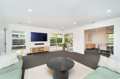 8 Aintree Crescent_4