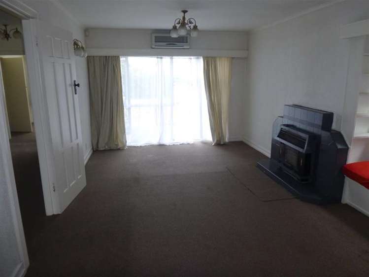 1/77 Russell Road Manurewa_2