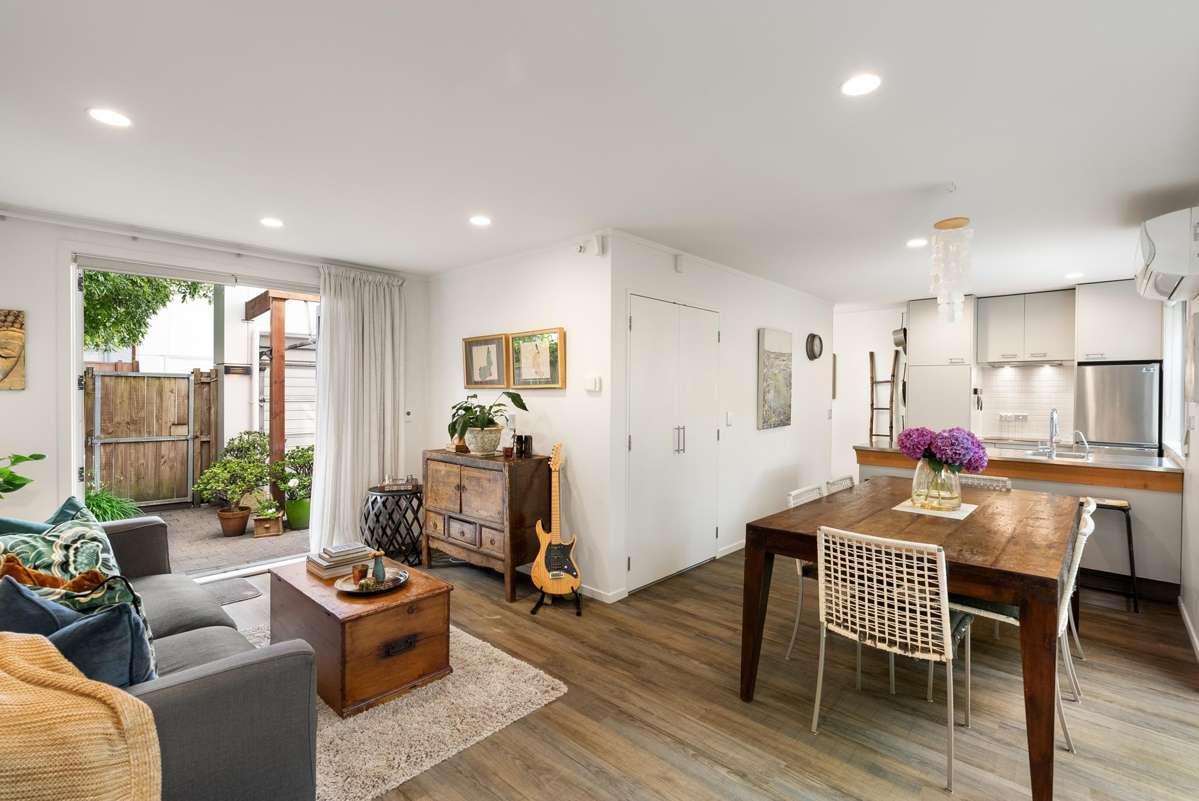 27/3 Wagener Place_1