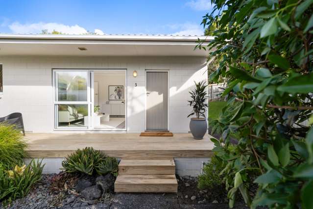 Renovated. Freehold. Single Level!