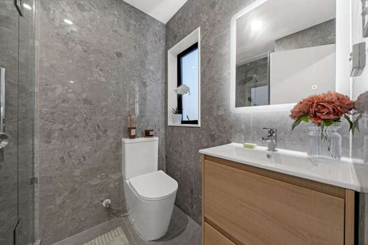 22A Miriam Corban Heights_5