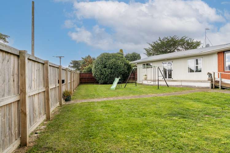 15 Poaka Avenue Dinsdale_19