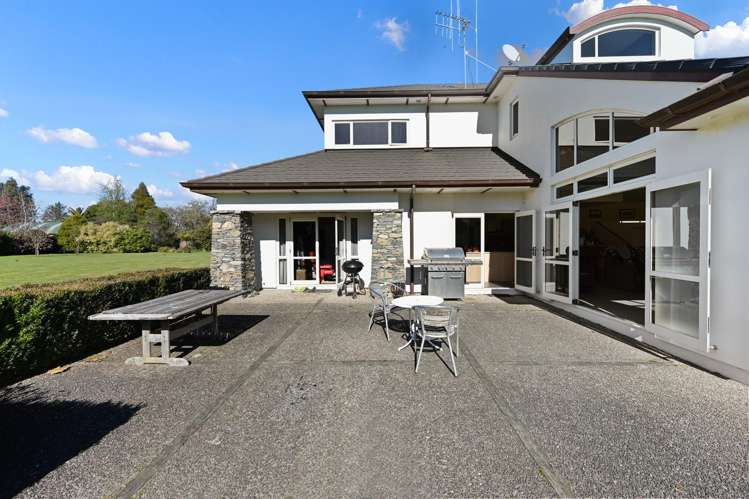 270 Holmwood Drive Ngahinapouri_26