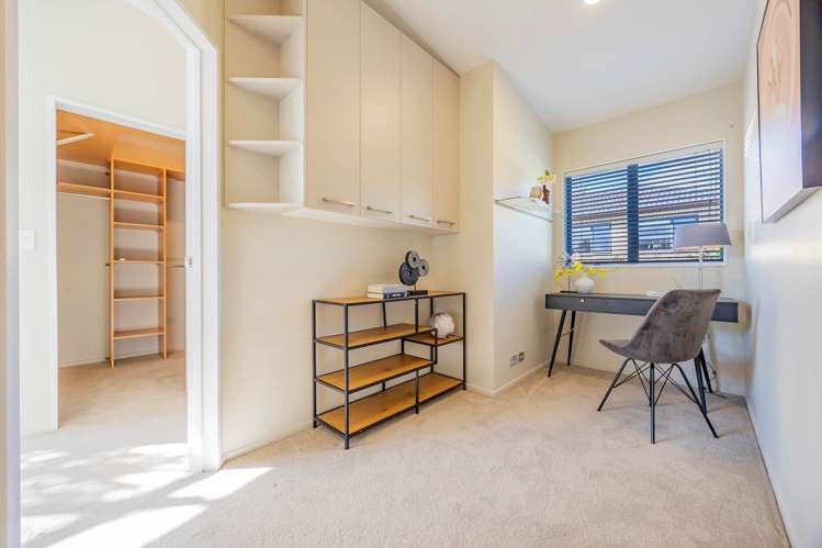 5 Mary Forgham Drive Greenhithe_13