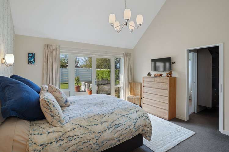 4 Barnsley Crescent West Melton_17