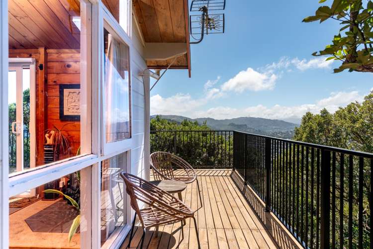 4 Baxter Way Karori_13