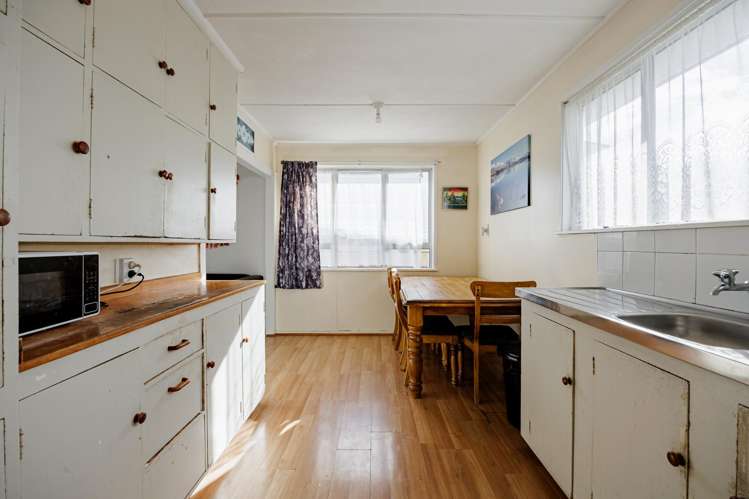 1033 Hood Street Mayfair_2