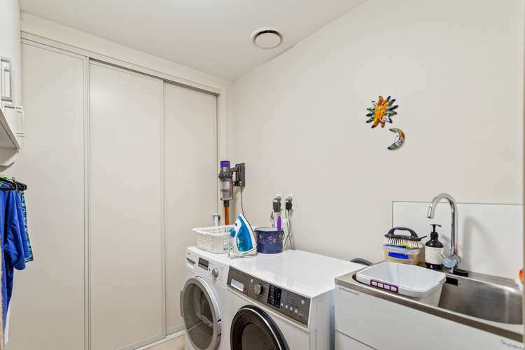 72 Eaves Bush Parade Orewa_11