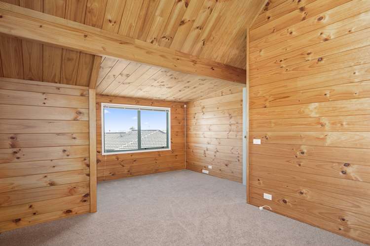 402 Suffolk Road Stoke_12