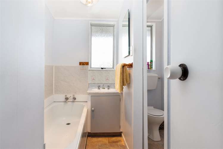 9 Faulkland Drive Witherlea_11