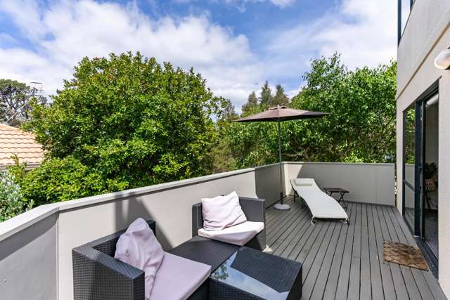 2/11 Waratah Street Birkenhead_4